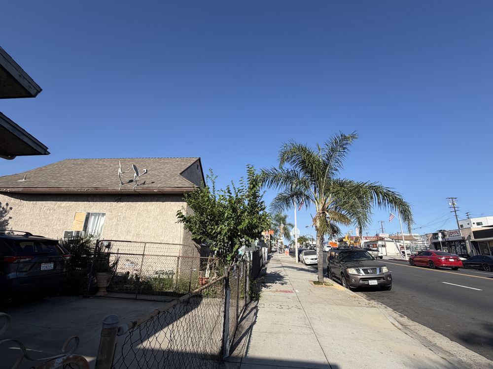 4227-4229 E Cesar E Chavez Ave property photo 2