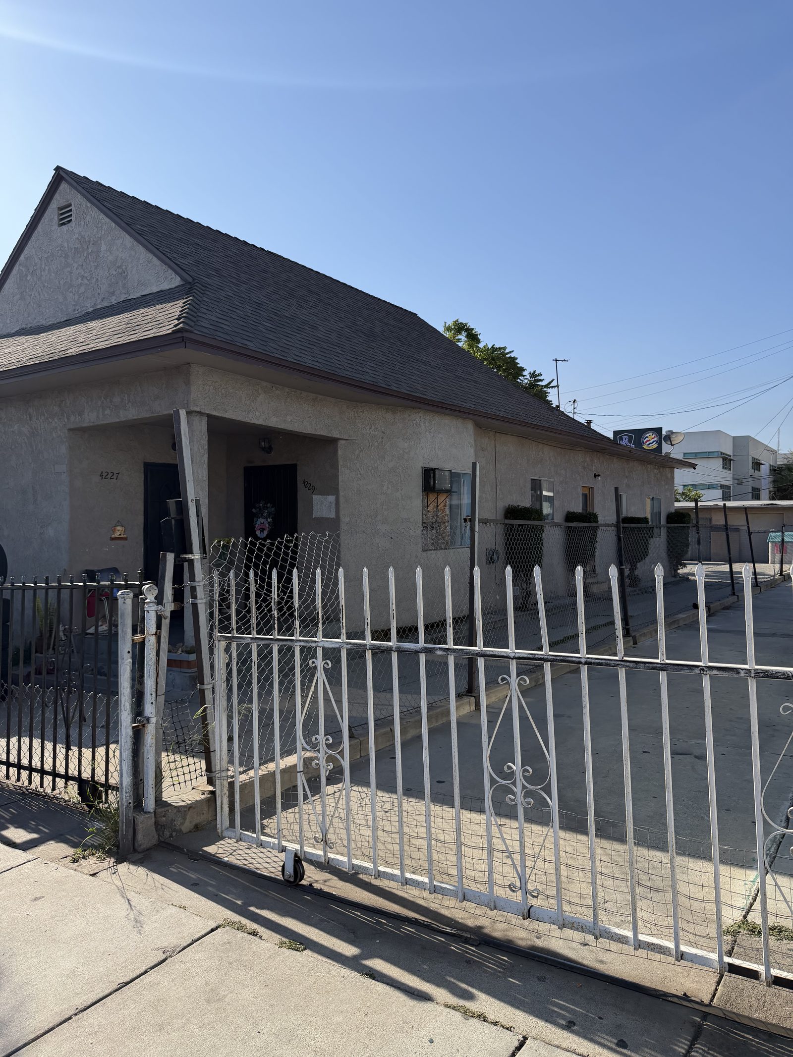 4227-4229 E Cesar E Chavez Ave duplex exterior